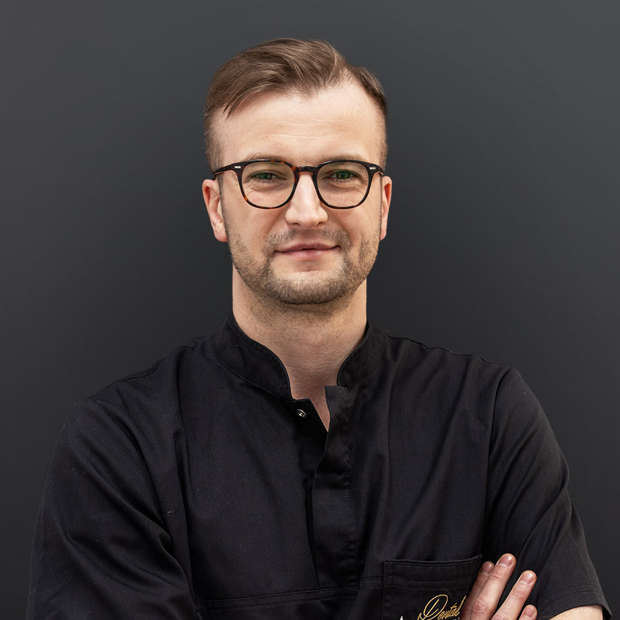 Piotr Radziszewski dentysta stomatolog implanty warszawa Piotr Radziszewski dentysta stomatolog implanty Warszawa